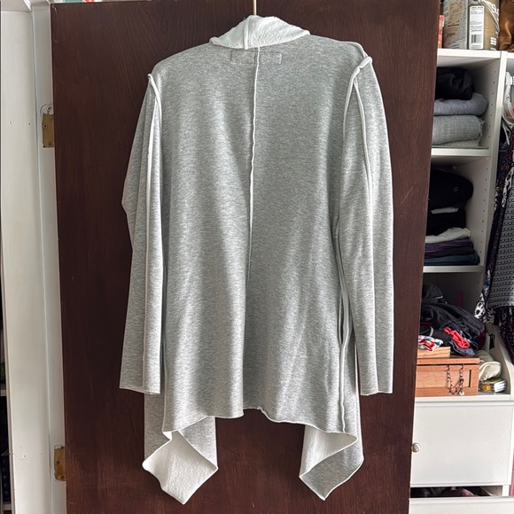 blanc noir Gray Cardigan - Picture 3 of 5